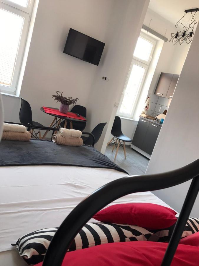 Studio Apartmani Paola ริเยกา ภายนอก รูปภาพ