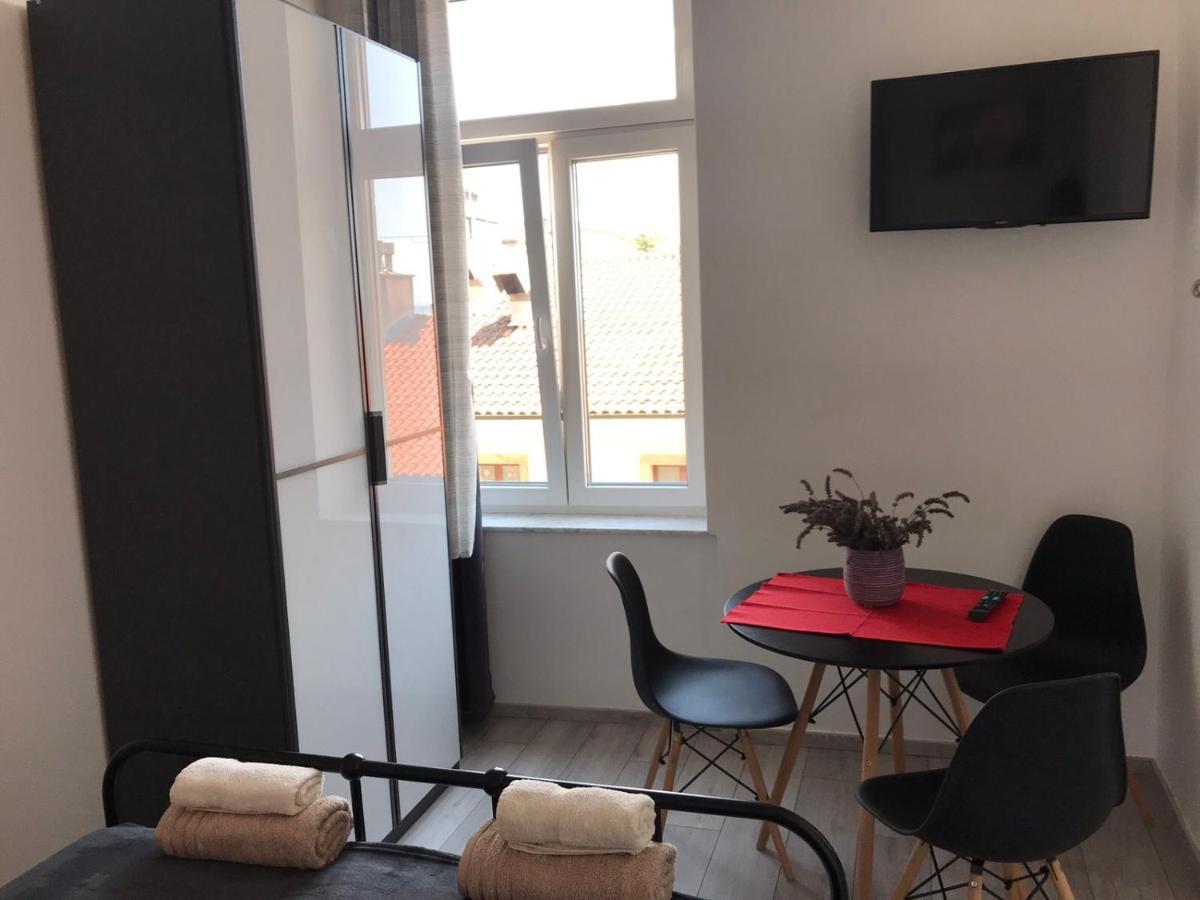 Studio Apartmani Paola ริเยกา ภายนอก รูปภาพ